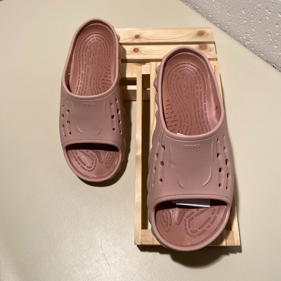 CROCS Echo Slides - Picture 2 of 13